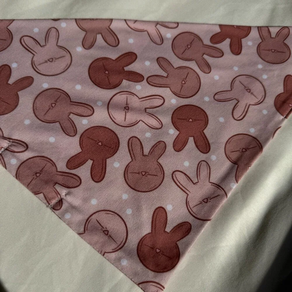 NWT Loic by Design Bunny Pattern Easter Dog Bandana, Pink, Size Medium